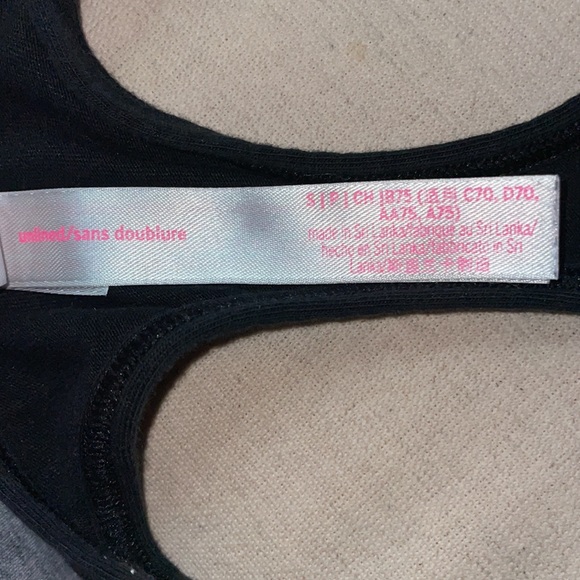 âď¸2 Victoriaâs Secret Racerback Sports Bras, Size Small - Picture 5 of 10